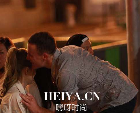 内地女团SNH48成员张语格孔肖吟遭欧洲醉汉强吻在线视频照片