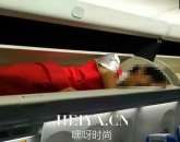 昆明航空空姐被塞进行李架是怎么回事