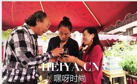 辞职女教师顾少强婚礼现场照片   顾少强老公于夫微博个人资料